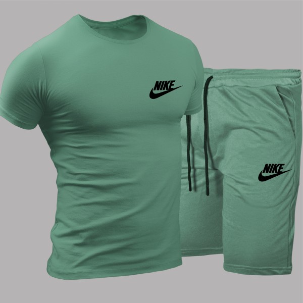 Къс екип от две части Nike 