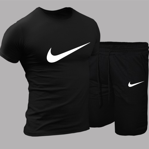 Къс екип от две части Nike 