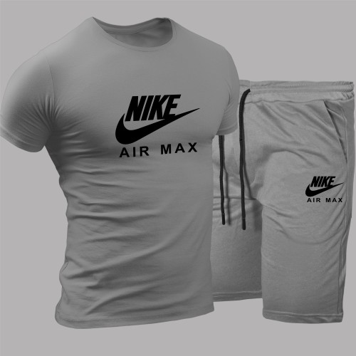 Къс екип от две части Nike 