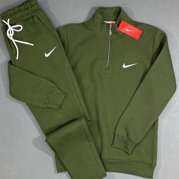 Мъжки екип от две части